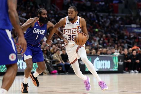 LA Clippers at Phoenix Suns odds, picks and predictions.